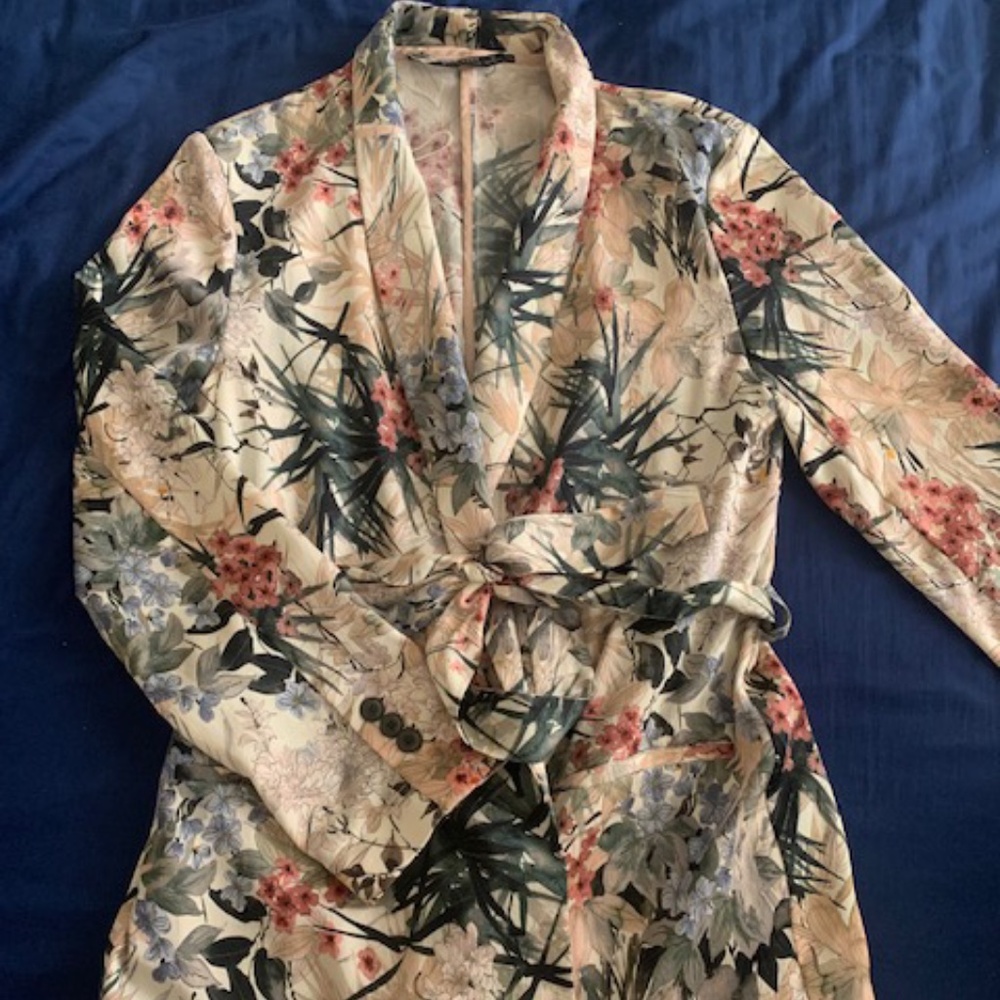 Zara floral green beige colourful blazer jacket size Medium Excellent condition